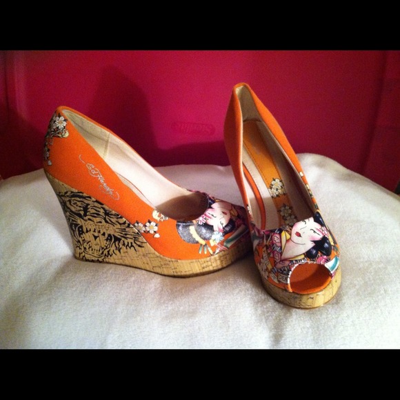 Shoes - Picture 2 of 2