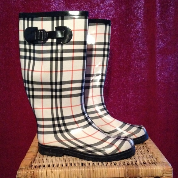 Plaid rain boots