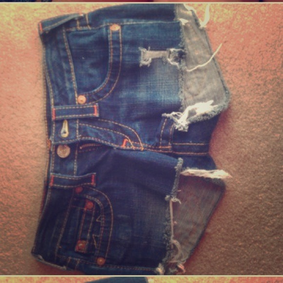 🚫SOLD🚫True religion cut offs