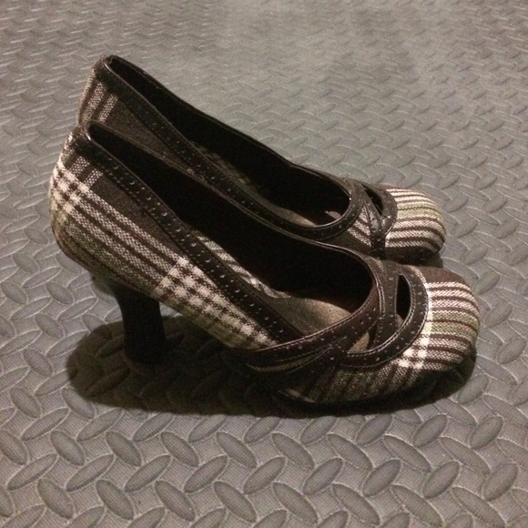 Heels (2in) - Picture 2 of 2