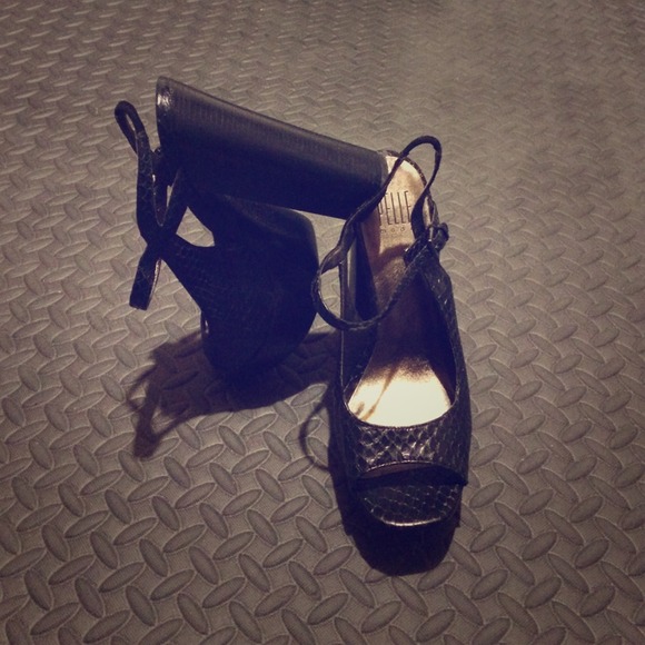 Open toe heels