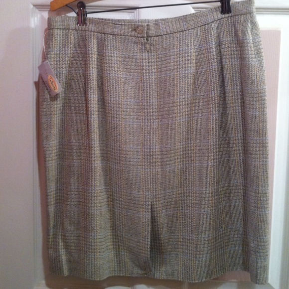 Talbots 💯% Silk Plaid Tweed Skirt Suit - Picture 2 of 4