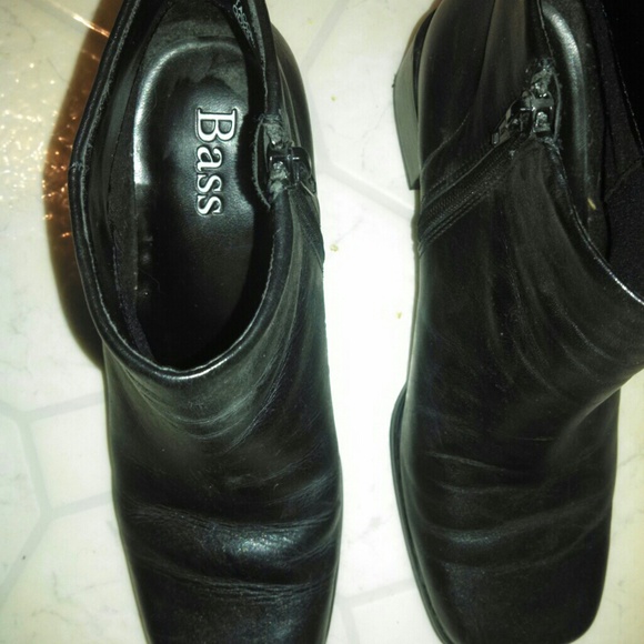 Bass boots