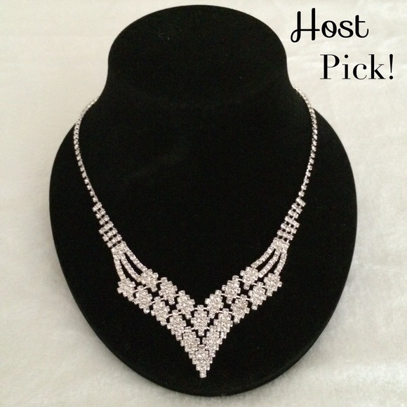 Jewelry - 🎉2x HP 6/15 & 9/24🎉 ✨Rhinestone Jewelry Set ✨