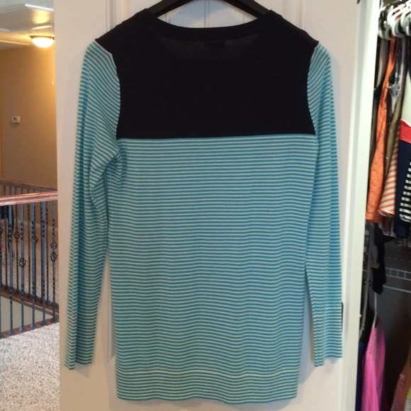 Gap sweater - Picture 4 of 4