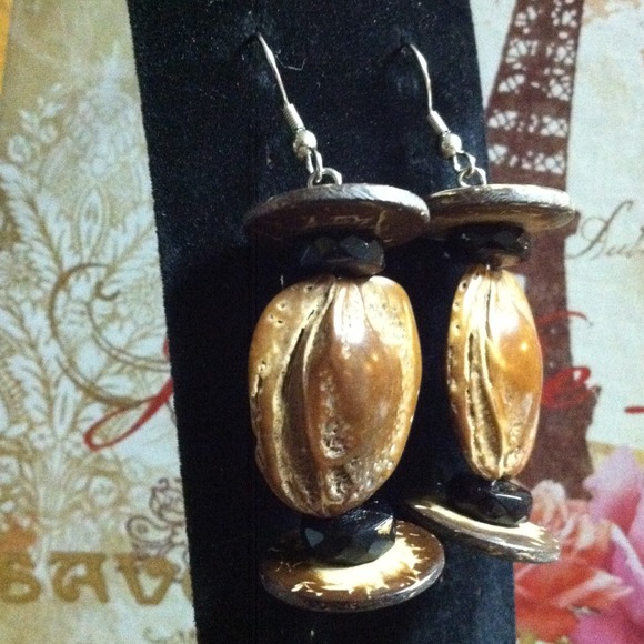 Apricot Pit Hook Earrings - Picture 4 of 5