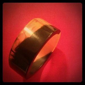 Black & white, retro, lucite inspired, bangle