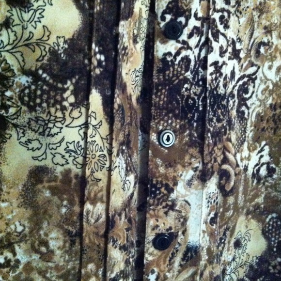 Easy care and wear shirt - Picture 2 of 2