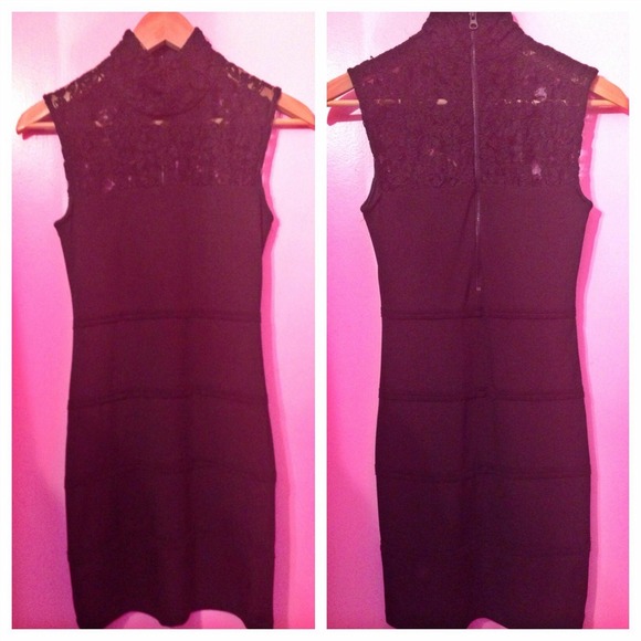 Alice and Olivia high neck/lace little black dress - Picture 3 of 3