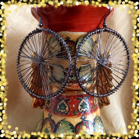New Round Earrings