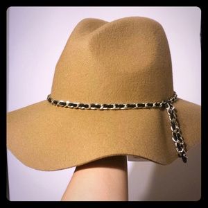 Saks Fifth Avenue wool camel floppy hat
