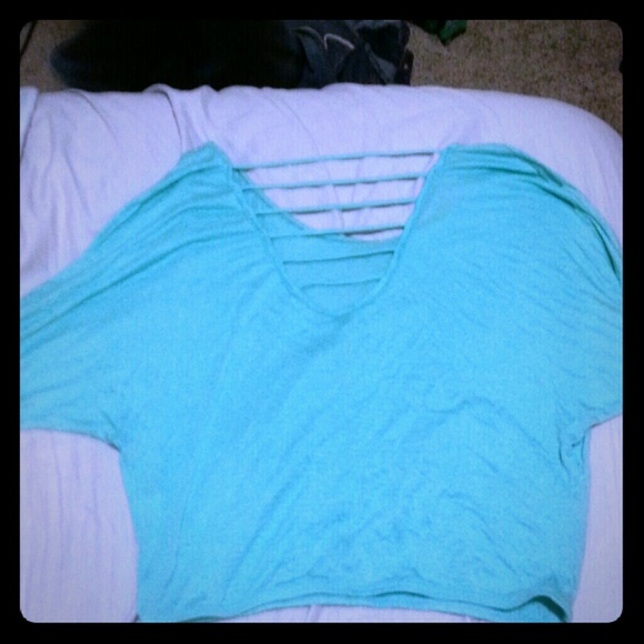 Deadpan green blouse. - Picture 1 of 3