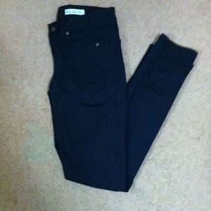 Black skinny jeans