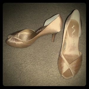 Gold peep toe pumps