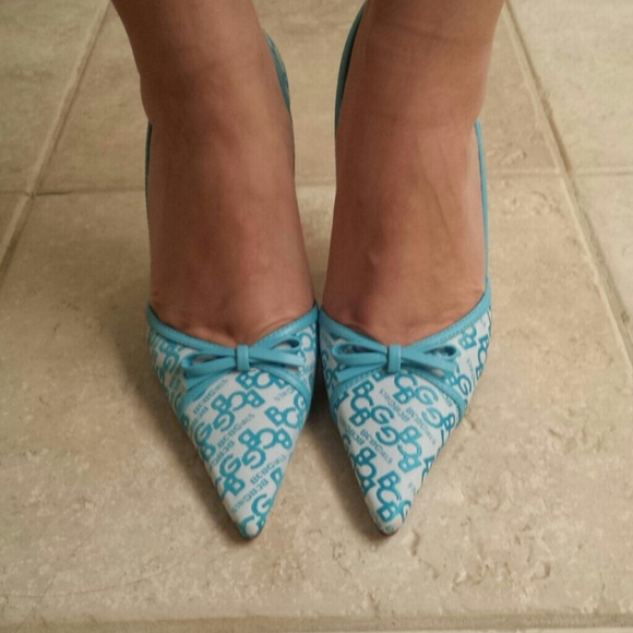 Brand New BCBGirls Teal Pumps Size 6