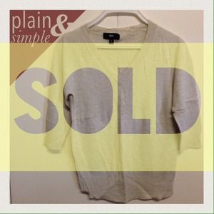 Oatmeal color 3/4 sleeve sweater