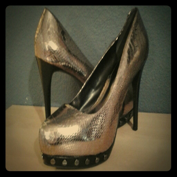 NEW *Size 10* Simply Vera - Silver Karina Heels