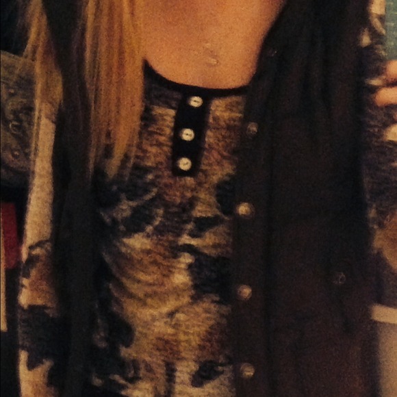Long sleeve shirt