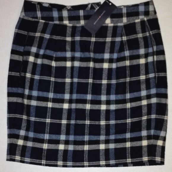 Tommy Hilfiger plaid skirt