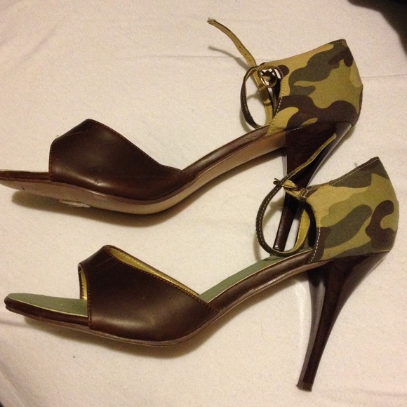 Camo heels