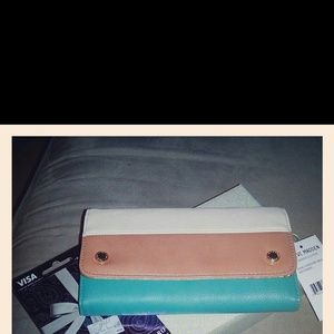 STEVE MADDEN WALLET $15!!!!!!!