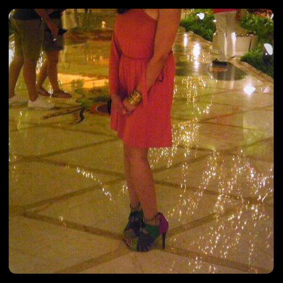 Orange dress with only one long sleeve. - Picture 1 of 1
