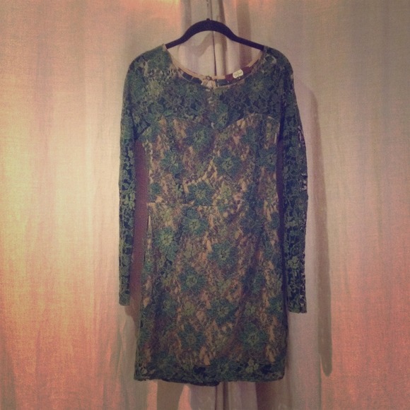 Green lace dress