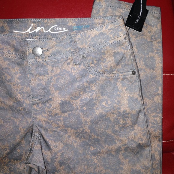 Macy's I.N.C. Brand skinny jeans with lacy designs - Picture 2 of 4