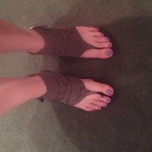 Hayat Sandals genuine gray suede by Denna and Ozzy