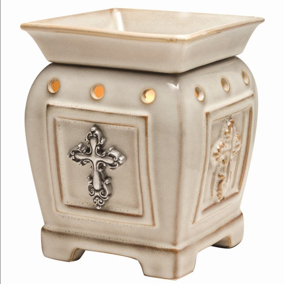 Devoted scentsy warmer