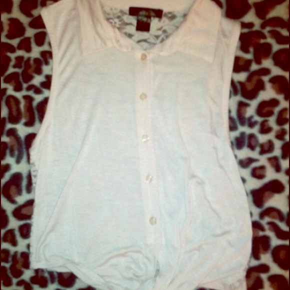 Crop top lace top