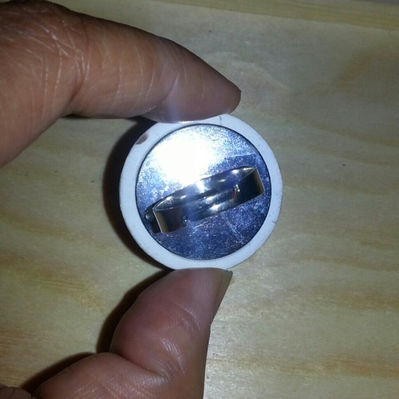 Adjustable Ring - Picture 2 of 3