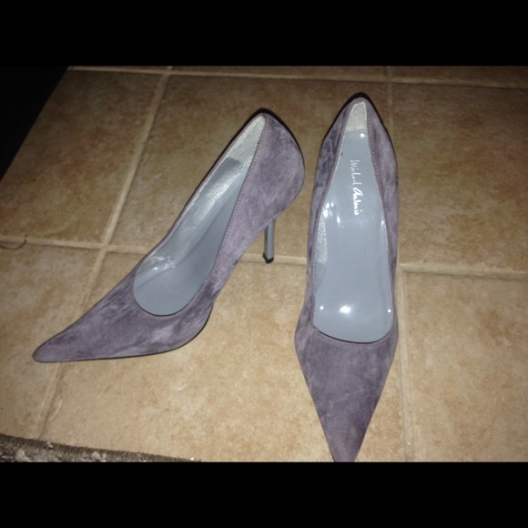 Micheal Antonio suede pumps