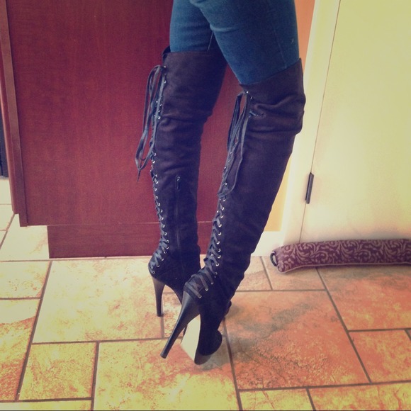 ⚡️HOT⚡️ over the knee BEBE boots!!!