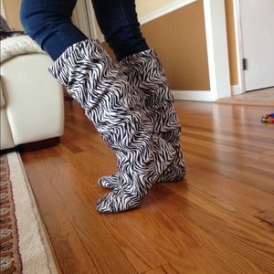 Brand new never worn zebra boots