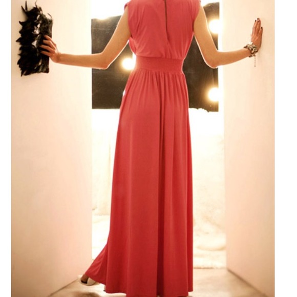 SOLDOUT!!! Red High-neck Maxi Dress, Size M - Picture 2 of 3