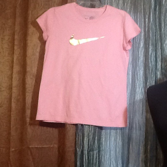 Nike t shirt