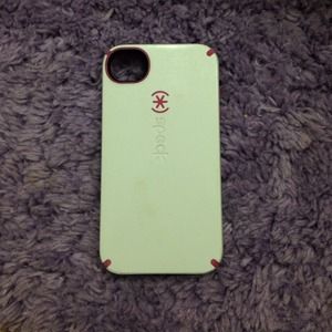 iPhone 4/4s Speck case