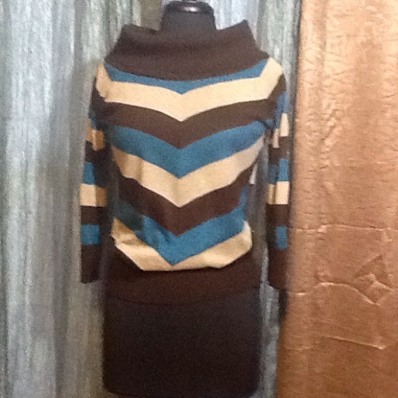 Long sleeve sweater