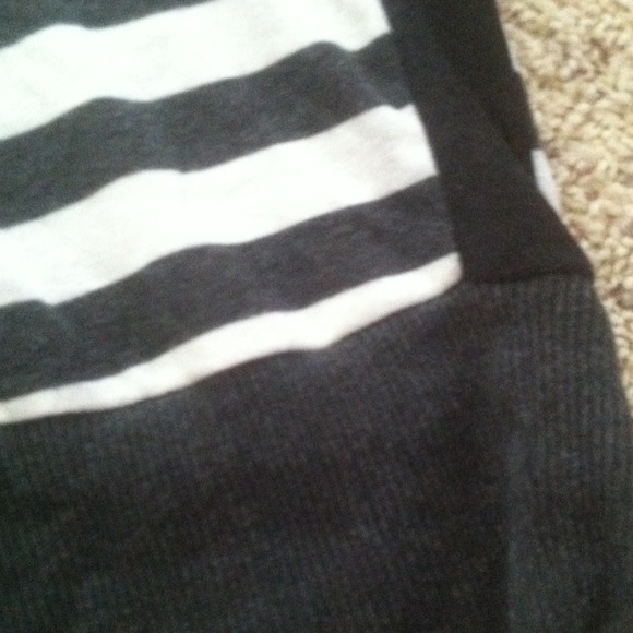 XS stripped comfy shirt - Picture 2 of 2