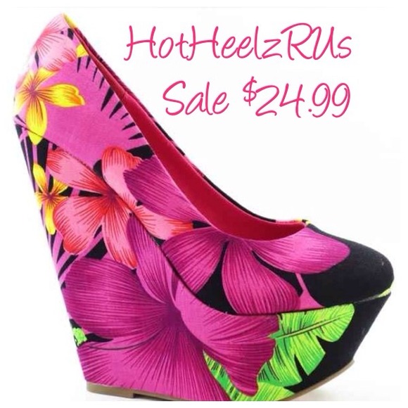 Cute and sassy Hawaiian style pink wedges
