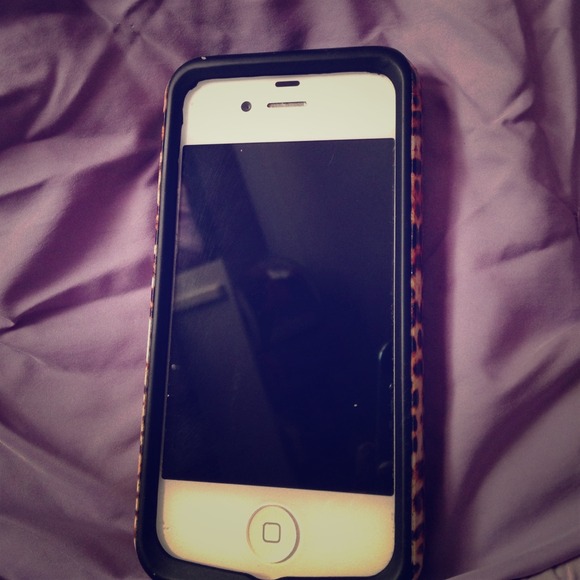 IPhone 4S RESERVED