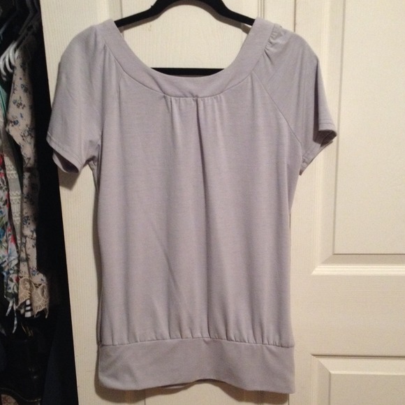 Grey top - Picture 3 of 3