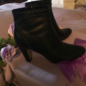 Cole Hann size 6 Boots