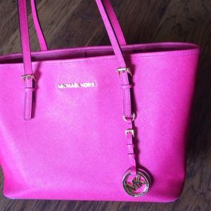 !!SOLD!! Hot Pink Michael Kors Tote