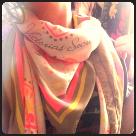 Victoria's Secret scarf
