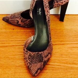 Pink Snakeskin Pumps