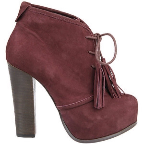 ❌SOLD❌NEW Steve Madden Sashayy Booties