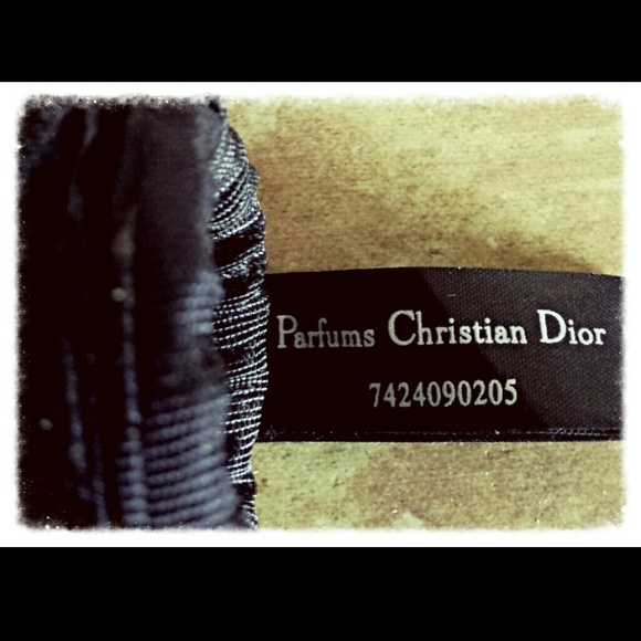 Authentic Christian Dior perfume pouch. So cute! - Picture 2 of 3
