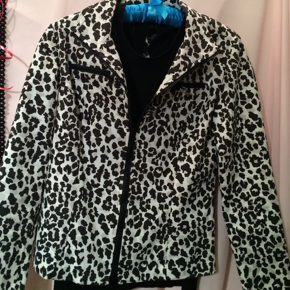 Jacket - Picture 2 of 4